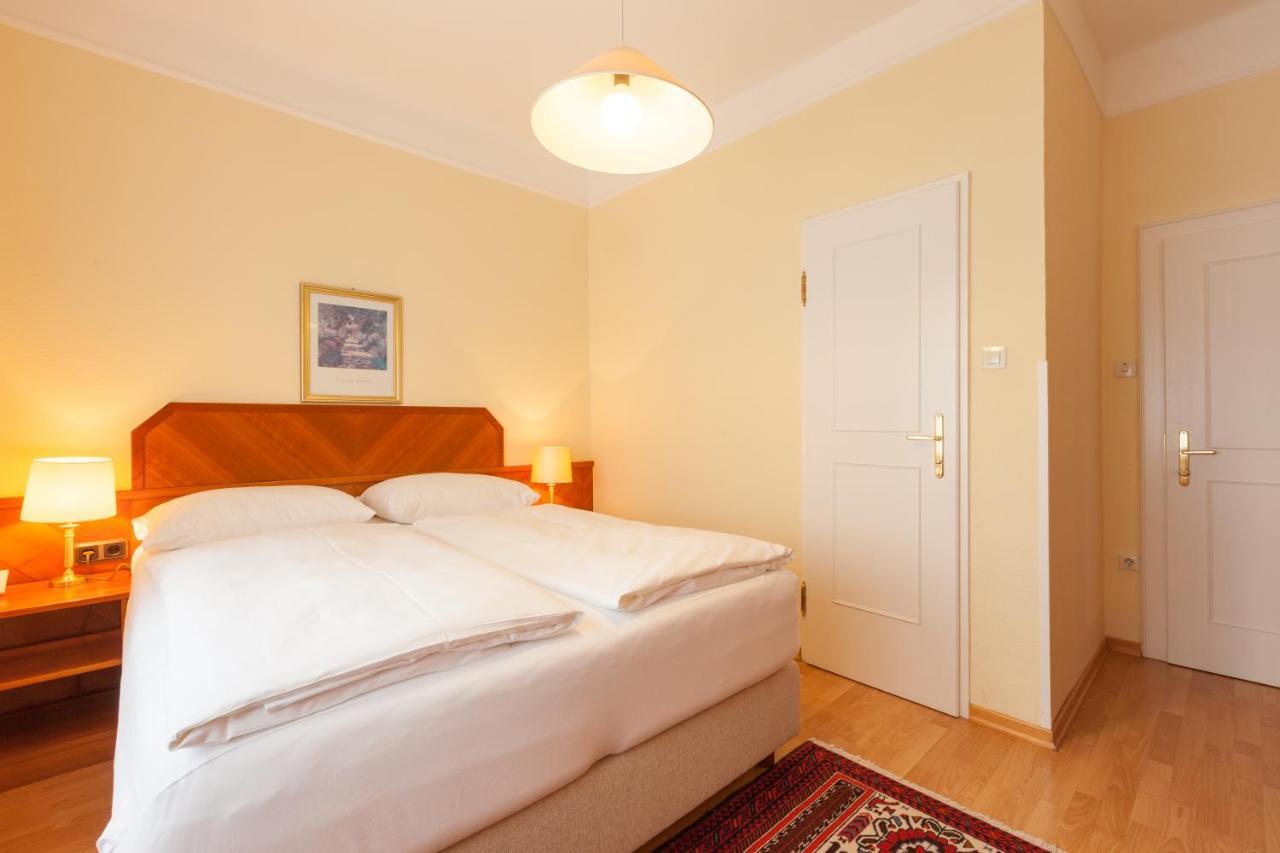 Pension Elfy Баден Экстерьер фото
