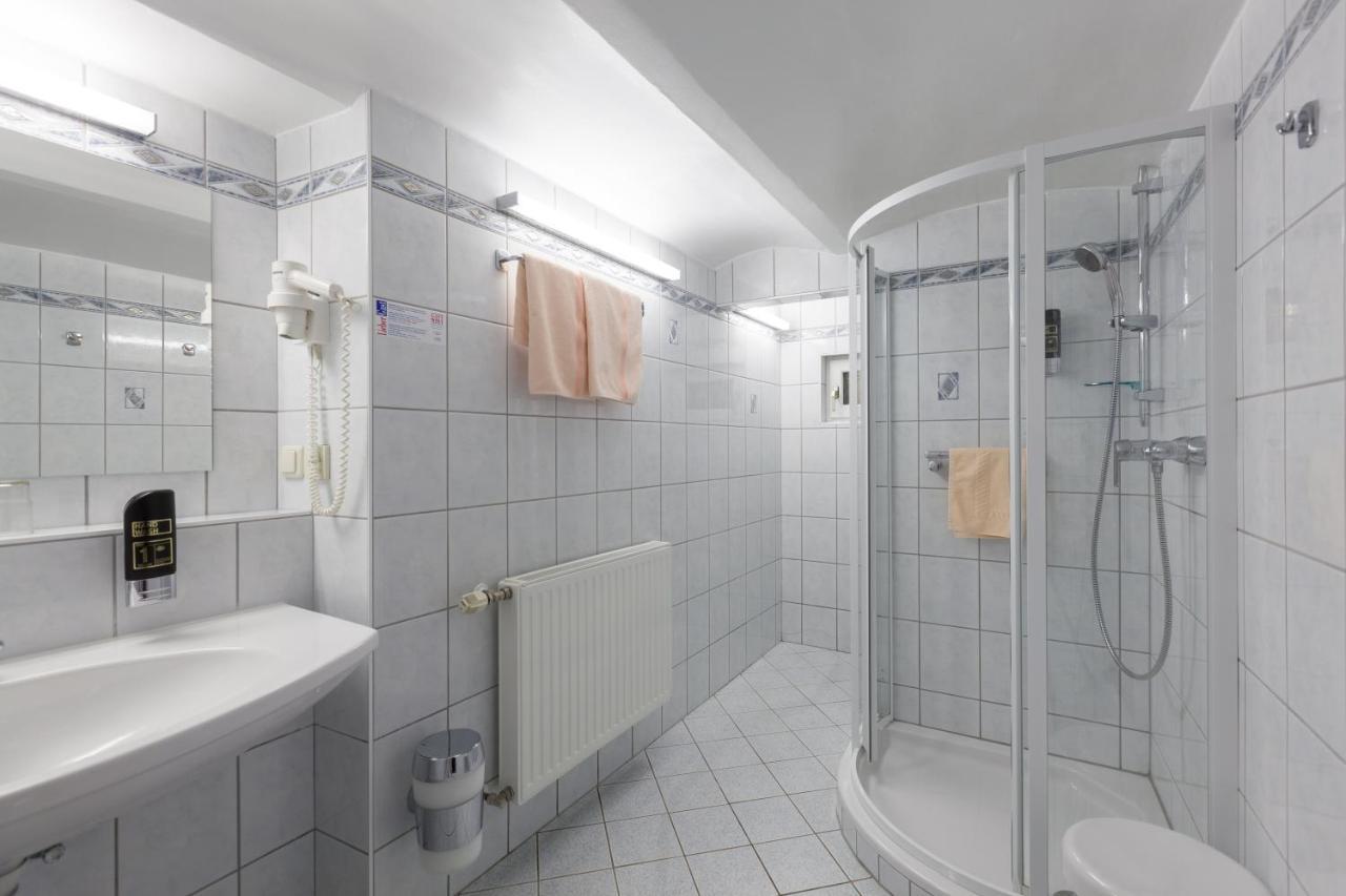 Pension Elfy Баден Экстерьер фото