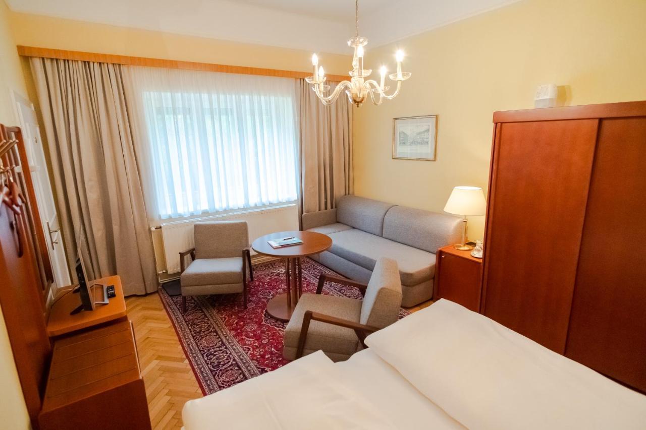 Pension Elfy Баден Экстерьер фото