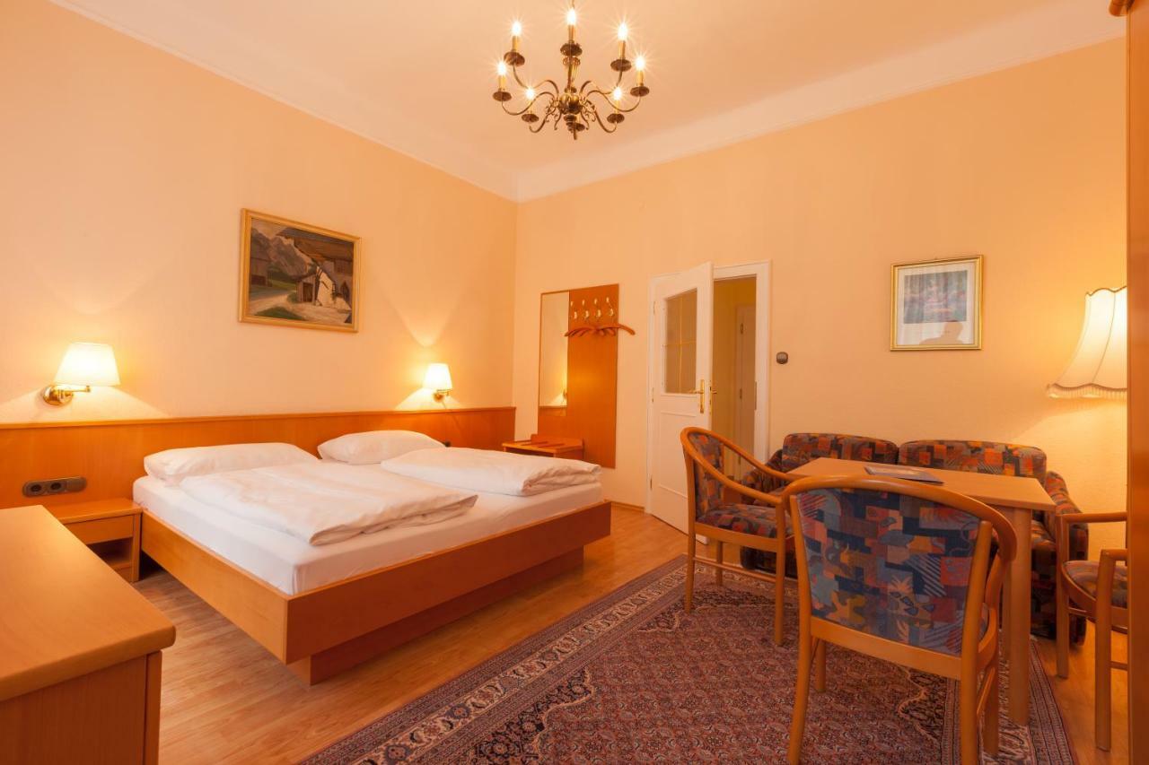 Pension Elfy Баден Экстерьер фото
